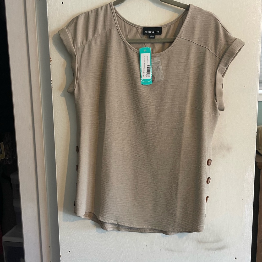 Tan Cap Sleeve Buttoned Blouse